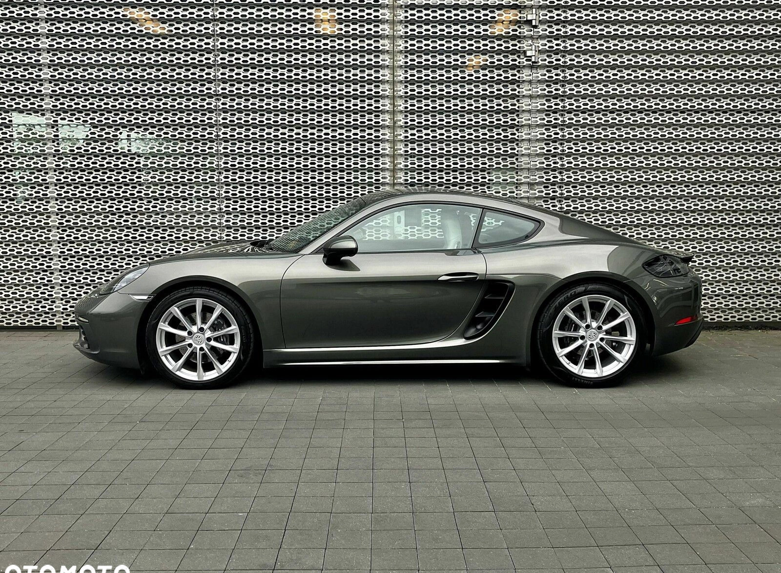 Porsche 718 Cayman cena 319000 przebieg: 35402, rok produkcji 2021 z Zduny małe 631